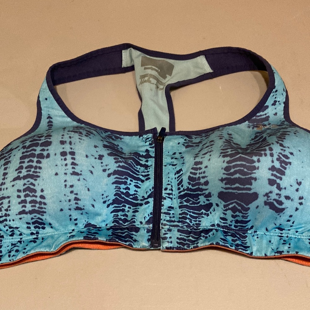 Under Armour made for me Zip front Sports Bra SZ 38 D